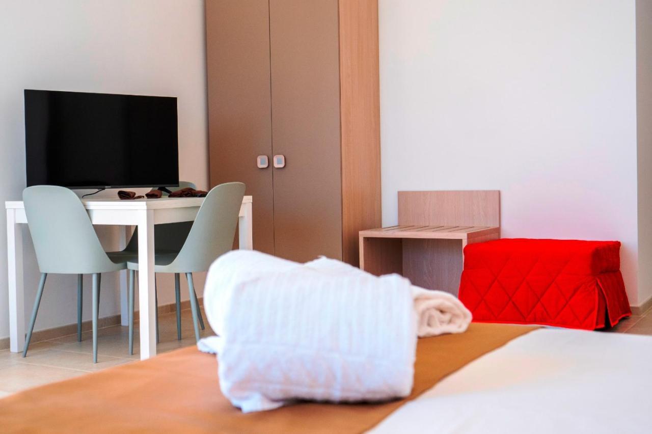 B&B A Un Passo Dal Mare Торре-Канне Экстерьер фото