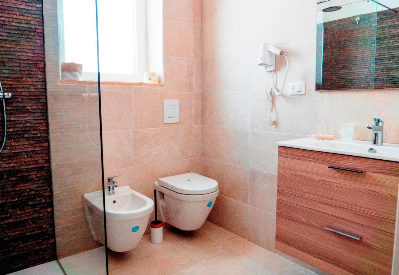 B&B A Un Passo Dal Mare Торре-Канне Экстерьер фото